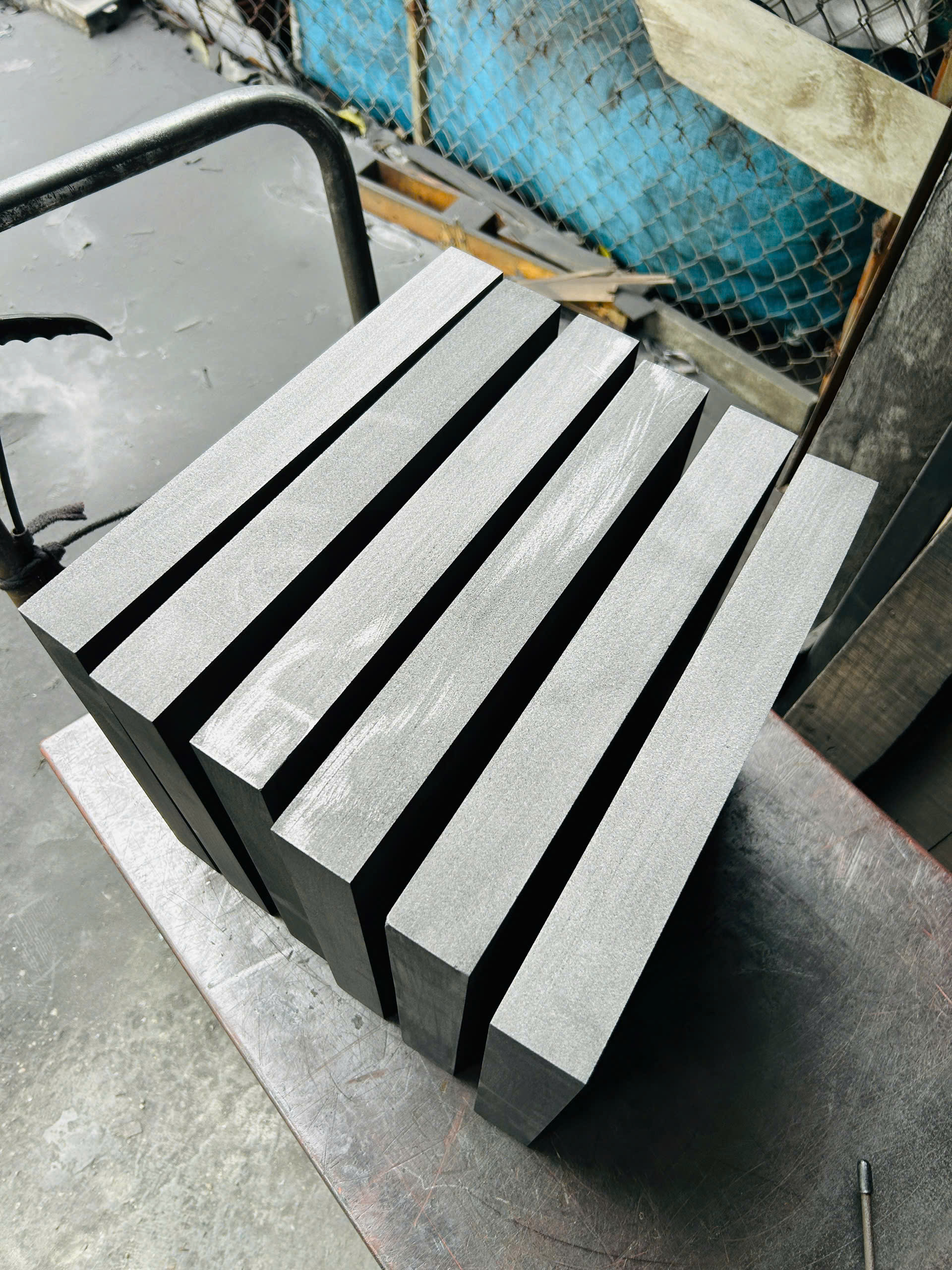 Điện cực Graphite, bột Graphite bôi trơn, vảy Graphite, điện cực xung EDM,điện cực bể mạ