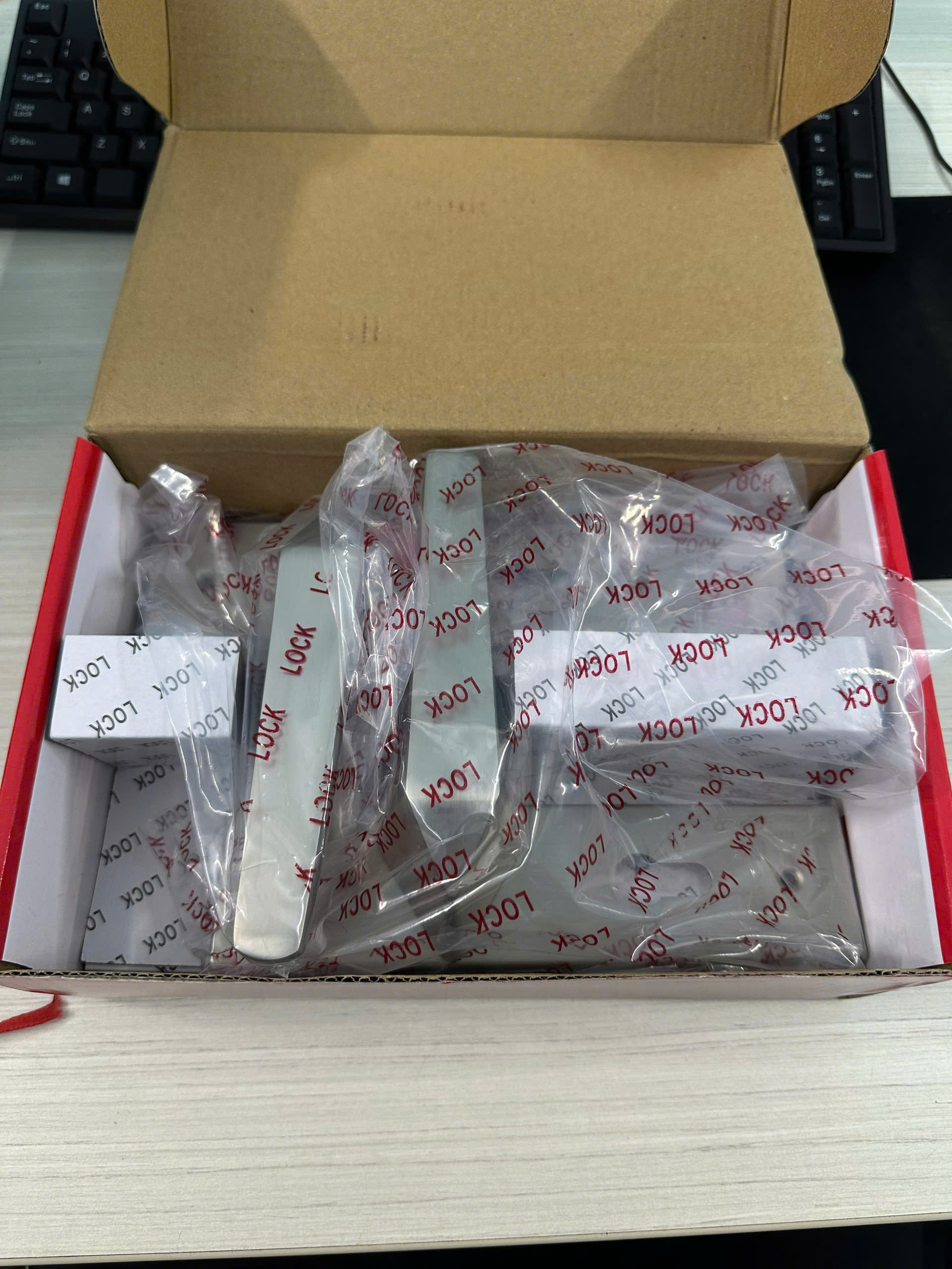 Khóa tay gạt 200mm