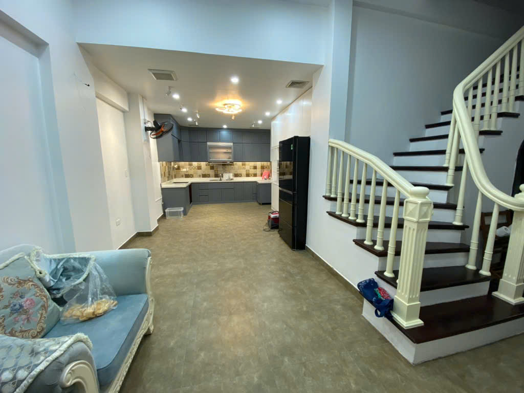 Siêu phẩm tạ quang bửu bán nhà tập thể vip 240M như thổ cư ô tô lùi cửa hai bà trưng