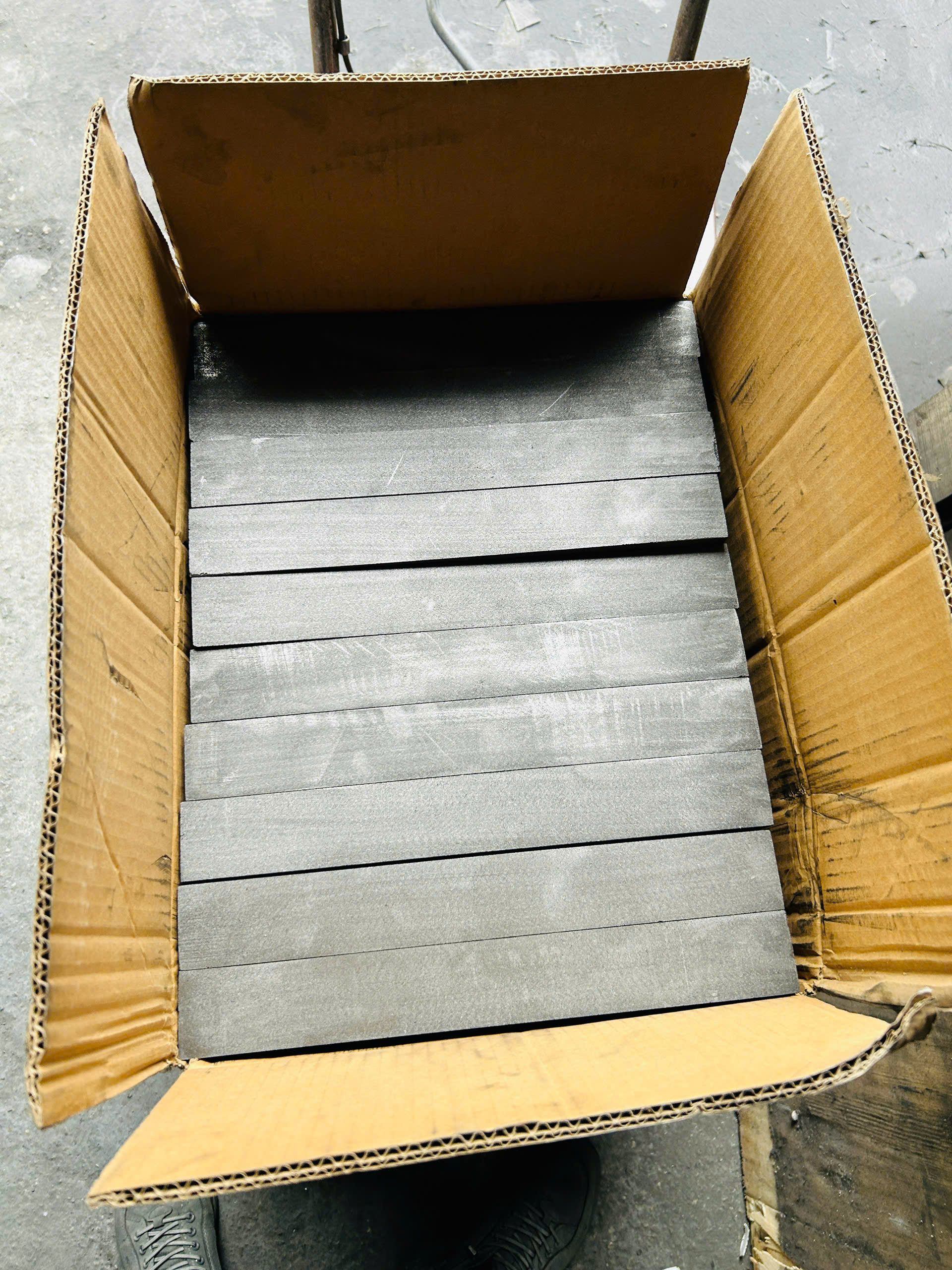 Tấm graphite siêu bền - Giúp tiết kiệm chi phí và tăng năng suất